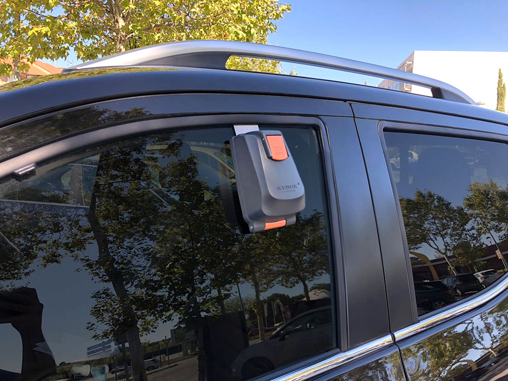 Car dealer key box for window. Useful for the automotive market.